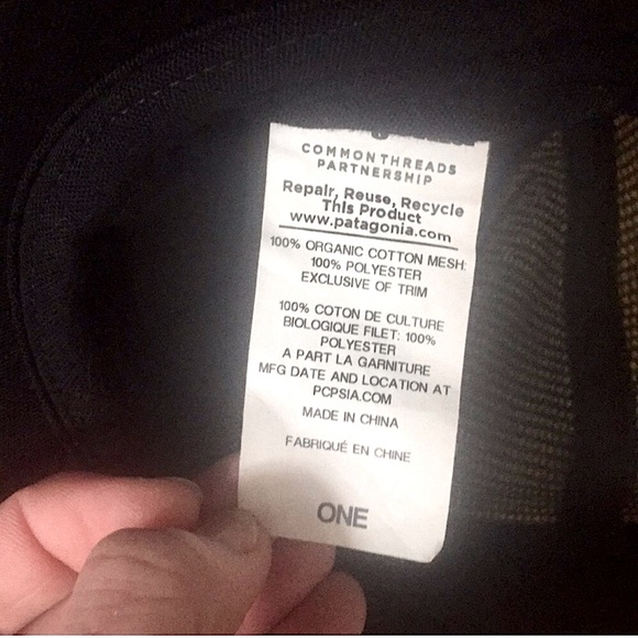 PATAGONIA BRAND VINTAGE STYLE BLACK TRUCKER HAT OS RARE - Picture 4 of 7